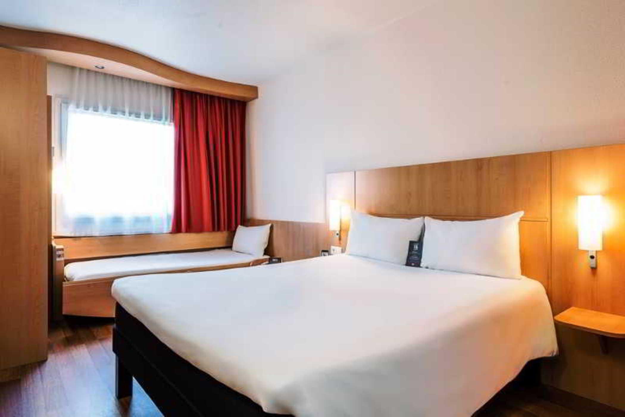 Ibis Madrid Calle Alcala Екстериор снимка