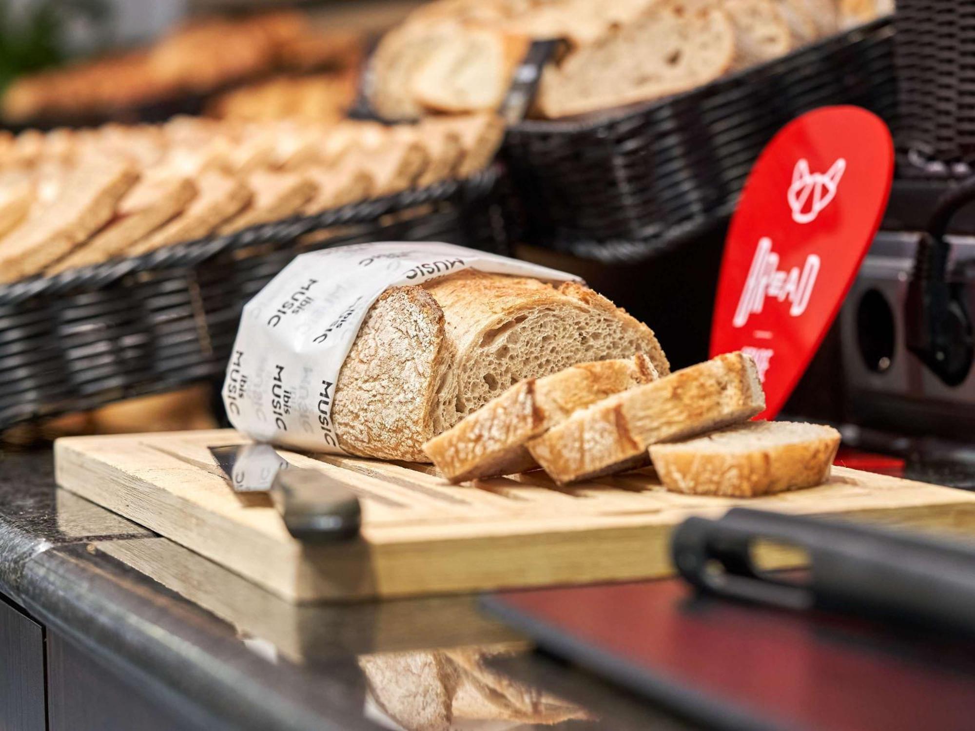 Ibis Madrid Calle Alcala Екстериор снимка