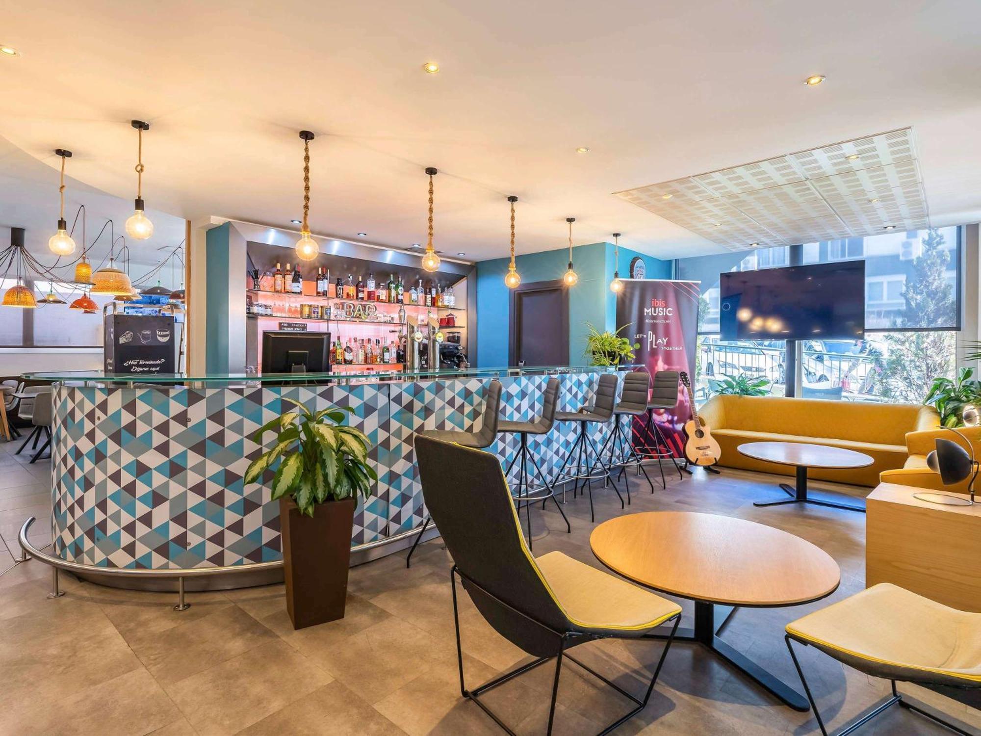Ibis Madrid Calle Alcala Екстериор снимка